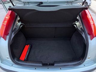 FORD FOCUS 1.6i 100CV !! 2.450€ !!