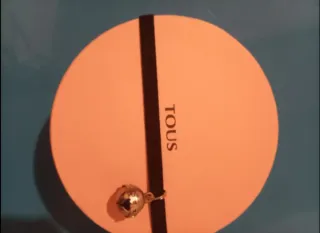 Llavero TOUS oso verde floral con estuche