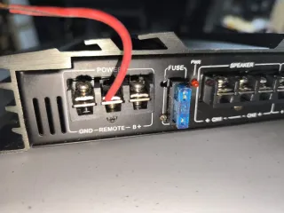 Amplificador Audio Car Auna 2400W AB-450