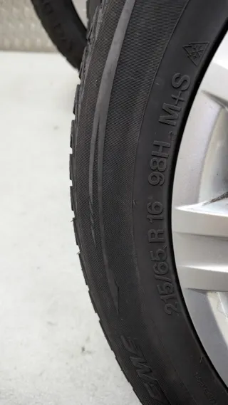 Llantas Vredestein 215/65 R16