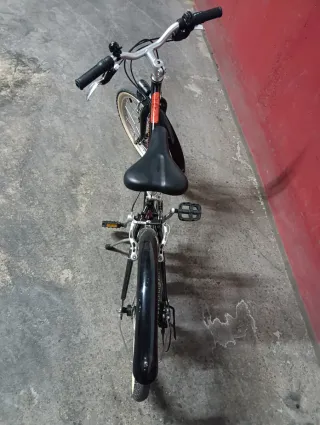 Bicicleta Riverside Negra