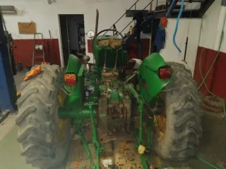 Tractor John Deere 515