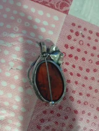 Colgante y broche ámbar natural e  plata