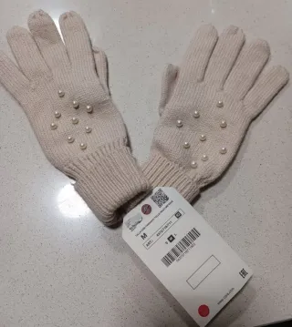 Guantes Zara con perlas talla M