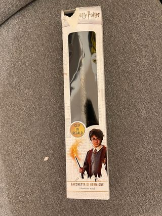 Bacchetta e cravatta Harry Potter