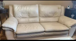 Sofá Natuzzi de piel beige