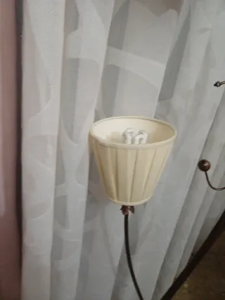 Lámpara de pie antigua bronce