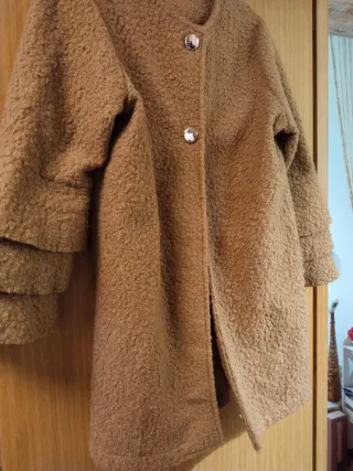 Abrigo rizado pelo camel