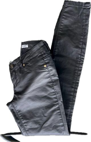 Pantalón “ Silvian Heach “