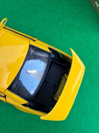 Mercedes-Benz SLK 230 – Escala 1:18 – Maisto