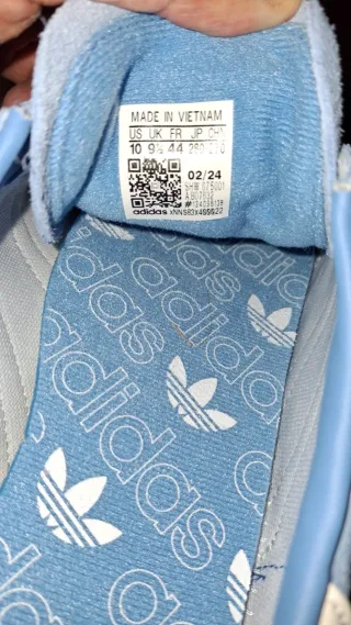 Adidas Speziale azul celeste original (44)