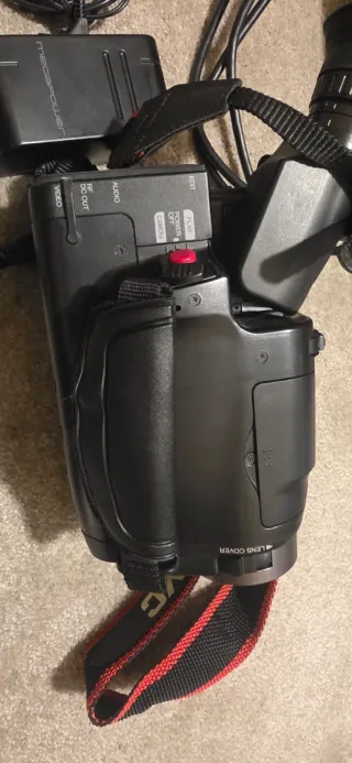 Videocámara JVC Compact VHS GR-AX200