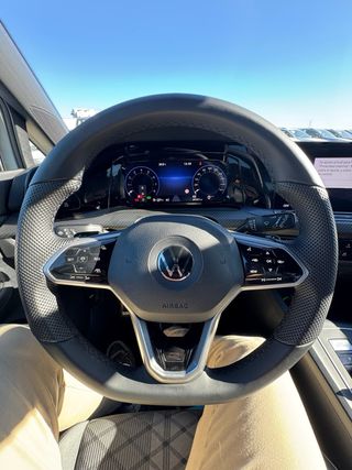 Volkswagen Golf 2021 por 325€/mes