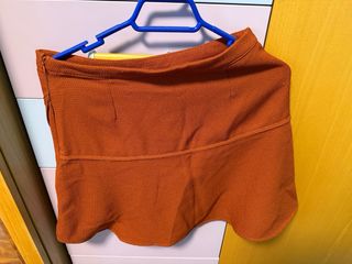 Falda corta naranja
