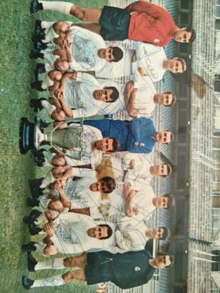 Foto Real Madrid Campeón 67-68 Firmada