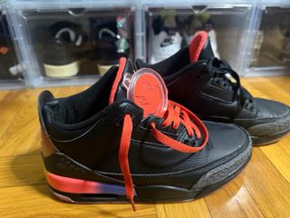 Zapatillas Jordan Negras y Rojas