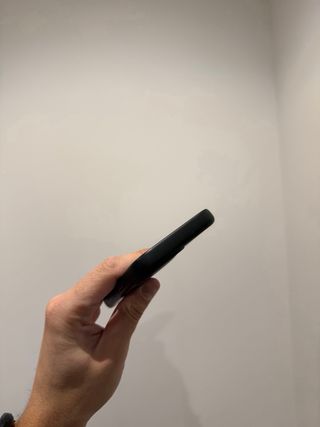 Funda Quad Lock iPhone 15 Impecable