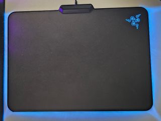 Razer Firefly – Alfombrilla gaming RGB original