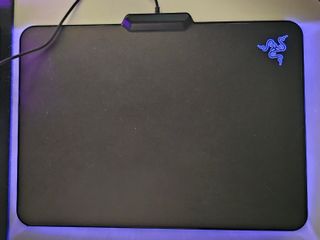Razer Firefly – Alfombrilla gaming RGB original
