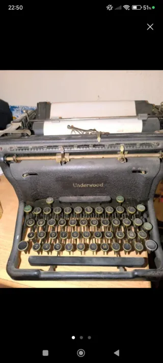 Máquina de escribir Underwood antigua