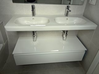 Lavabo doble de porcelana + grifos roca + mueble