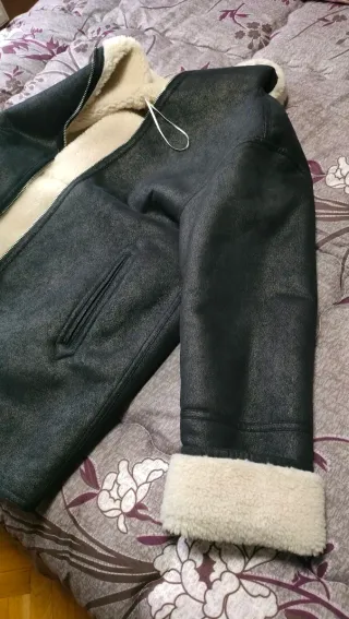 Chaqueta borrego Mango negra y blanca