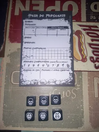 Dados y hojas de personaje Heroquest
