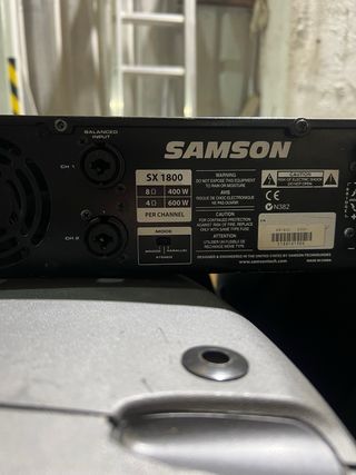 Lote 4 Altavoces Wharfedale + Amplificador Samson