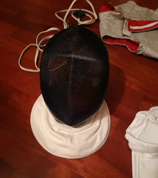 Divisa Scherma donna Carmimari maschera e passanti