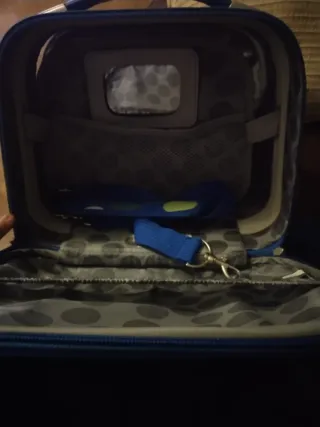 Neceser de viaje con lunares