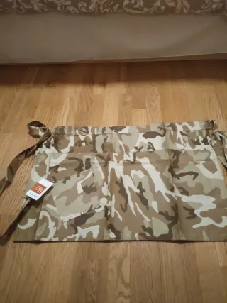 Delantal corto camuflaje