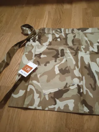 Delantal corto camuflaje