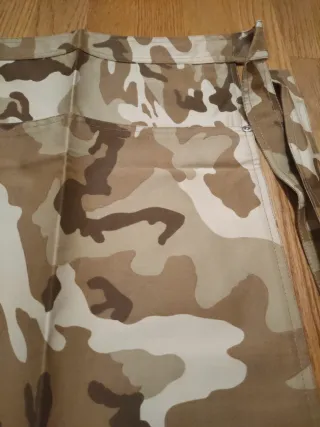 Delantal corto camuflaje