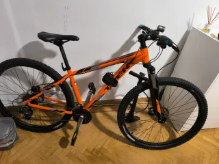 Bicicleta Trek Naranjarin 29 como nueva