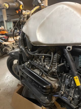 BMW K1 para restaurar