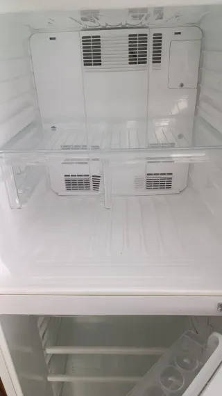 Nevera Blanca Sharp