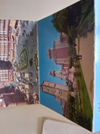 Postal Vintage Coche Anglia Mujer Madrid