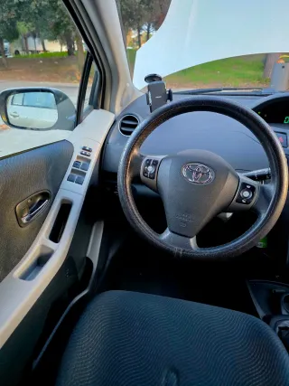 Toyota Yaris 2009
