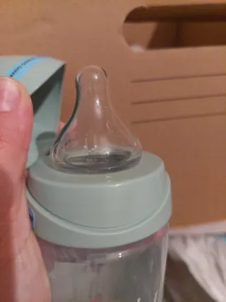 Lote Biberones Medela, Suavinex, Mam