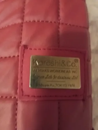 Chaqueta Koroshi Roja , color vino.