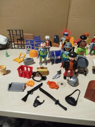 Lote Playmobil Figuras y Accesorios