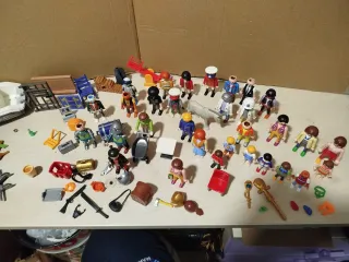 Lote Playmobil Figuras y Accesorios