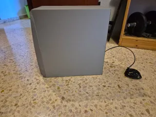 Yamaha SW-P130 Subwoofer Plata