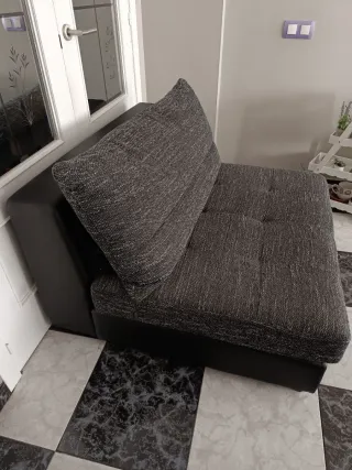Sofá dos plazas gris y negro