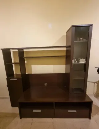 Mueble de salón TV madera y cristal
