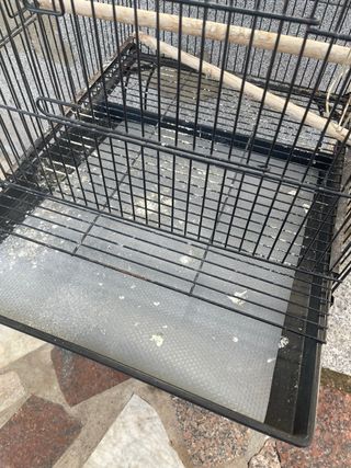 Jaula grande para pájaros con ruedas