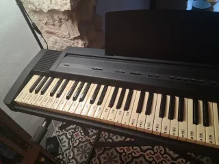 Piano Roland EP-7