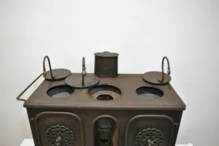 Cocina antigua de hierro fundido