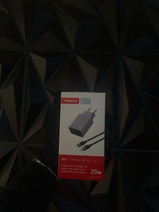 Cargador Tranyco Lightning iPhone 20W EU