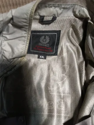 Chaqueta impermeable Belstaff gris